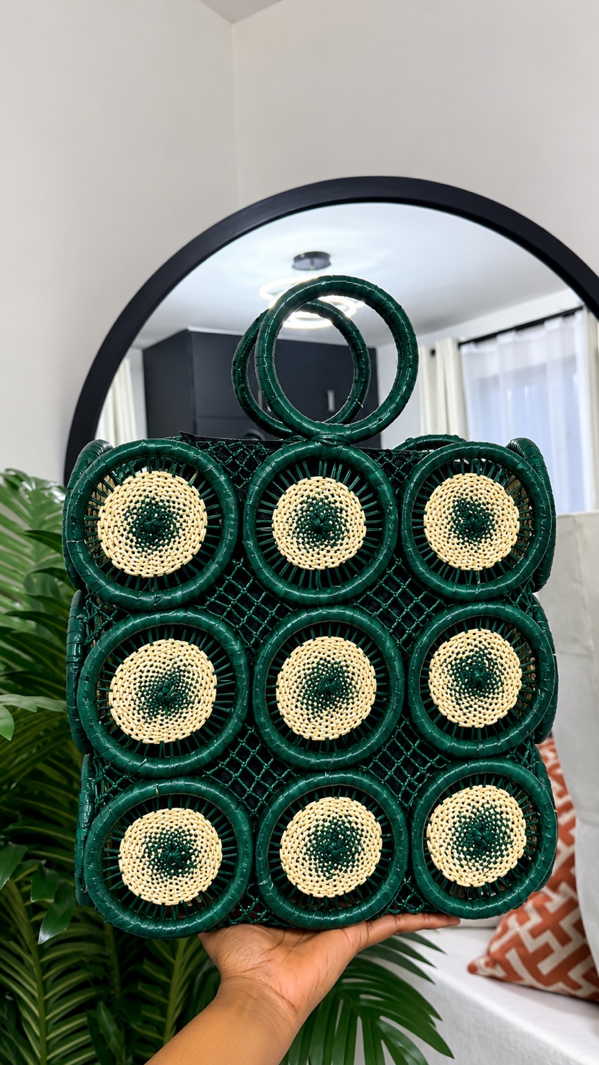 KIKARA TAUSI — Green handwoven bag